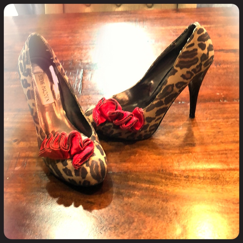 Jessica Simpson heels